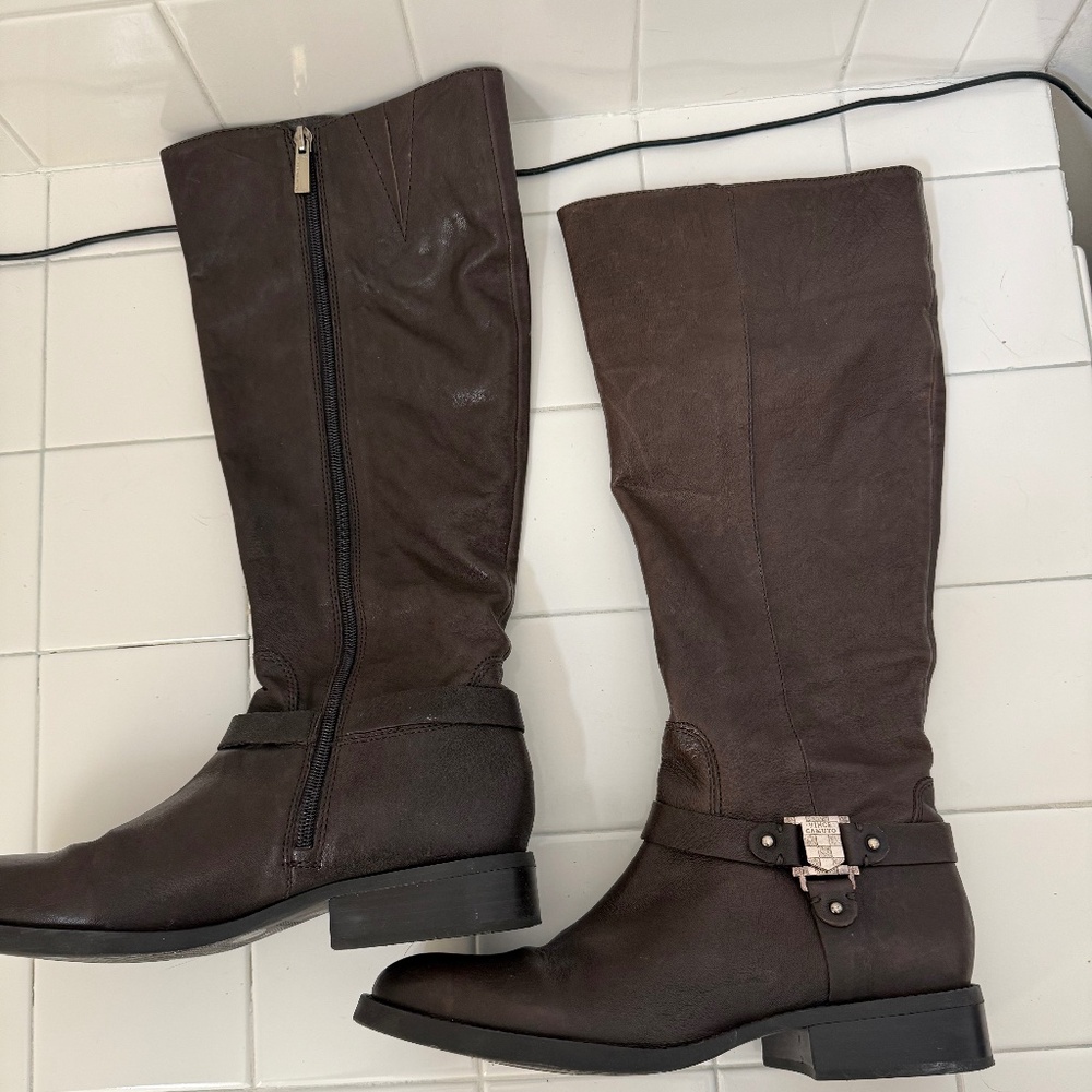 Vince Camuto Tall Dark brown leather boots. Size 8.5. Very Good Condition